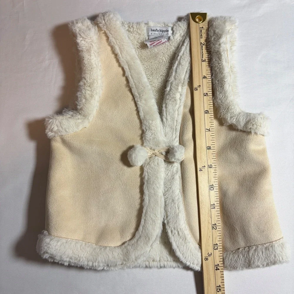 Haute Hippie Kids‎ Style Beige Faux Suede Fur Trim Pom Pom Vest Size 3T Cream